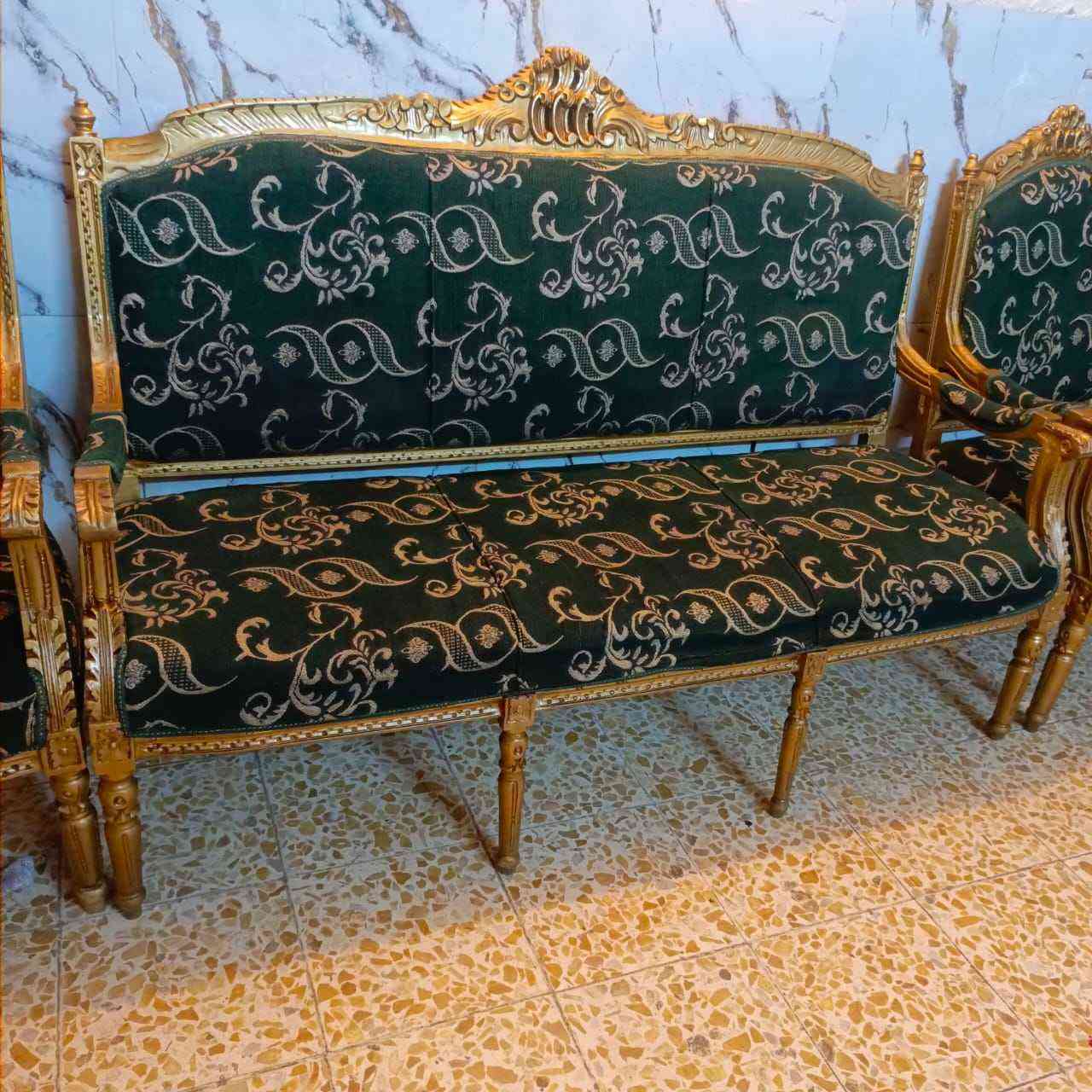 تخم قنفات زان مصري 14مقعد نظيف كلش ألسعر 375عنوان بغداد الحبيبيه بغداد, العراق


**إذا كنت صاحب هذا الإعلان وتريد حذفه لأي سبب، رجاءا أرسل رسالة إلى الدعم الفني**