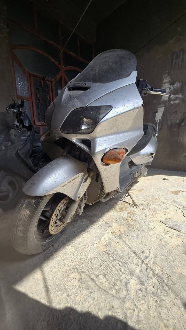 فورزه صفر سته مكينه كايمه ولباقي كله شغال ابيع كوم حديد مكاني بغداد مدينة الصدر حي طارق القديم السعر ٢٠٠ وبيه مجال مراوس عادي  خاص متواجد ***********
