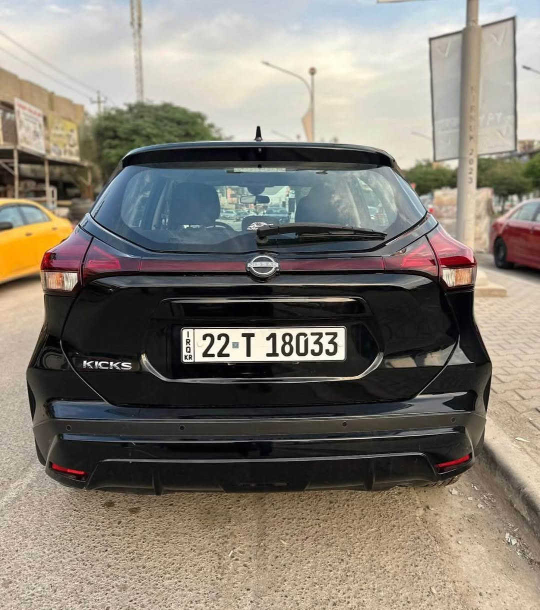 للبيع نيسان كيكس. S
موديل 2023 S
بسمي تحويل وكاله حاضر 
موصفات 
تحكم استيرن 
شاشه 
كاميره خلفي 
حساس 
رادار امامي 
رادار خلفي 
بصمة تشغيل 
لايت زنون 
سياره حادثه بونيد مبدل مع صندوك صبغ
سعر 118 و
مكاني كركوك 
*********** كركوك, العراق
