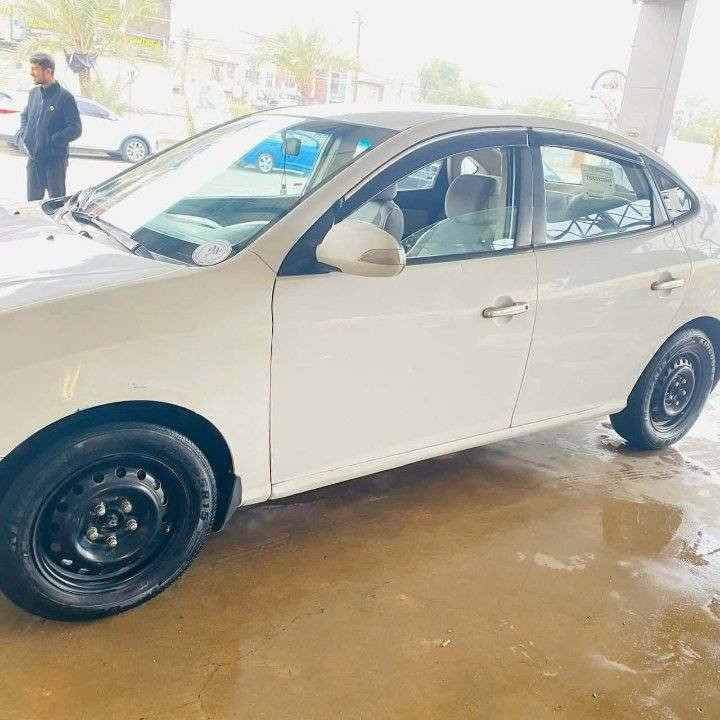 السلام عليكم
النترا 2010 ابيض  رقم اربيل قديم
سنوية 2015 السيارة محرك كير ممتاز
تخم تاير
مكاني بغداد حي اور
رقمي
***********
