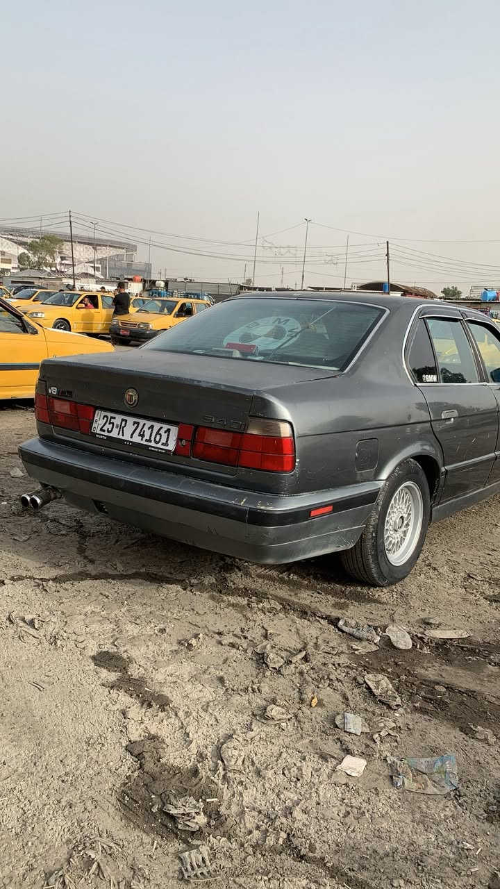السلام عليكم BMW 520 مفتوح كير عادي تدفئه تبريد بأسمي رقم انگليزي كركوك موديل 1990 سنويه لغاية 29 مكاني بغداد الشعب 
*********** سعر 45 $
