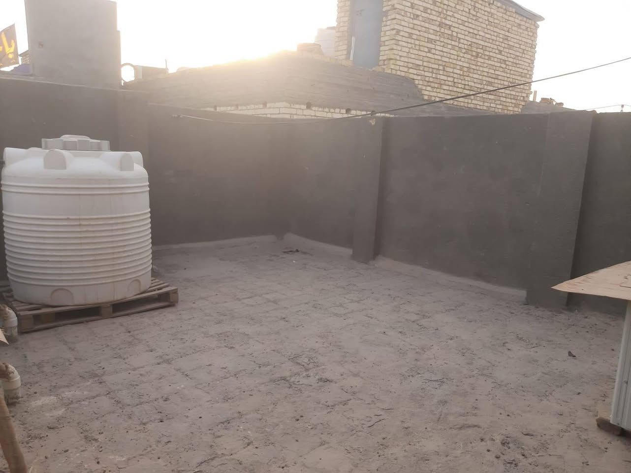 السلام عليكم بيت للبيع بناء حديث 2025 الموقع حي العسكري قرب سنتر الخالدي بلمثلث المساحة 200 متر رقم صاحب للبيت *********** مكلف بالنشر
