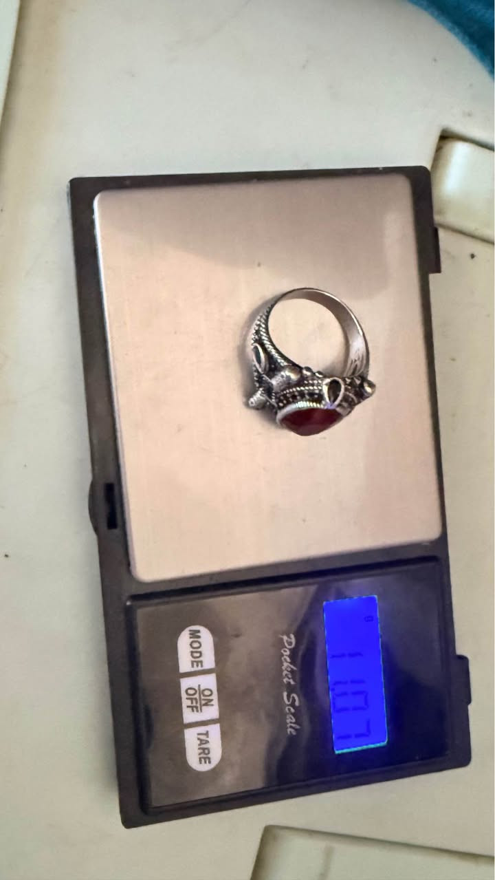 براسلي وخاتم فضة قديمة مرصعين باحجار الياقوت واحجار كريمة الكاليسيت الاصلي قسنطينة 0552159811 قسنطينة, الجزائر


**إذا كنت صاحب هذا الإعلان وتريد حذفه لأي سبب، رجاءا أرسل رسالة إلى الدعم الفني**