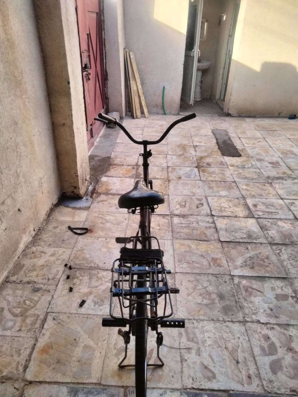 السلام عليكم ورحمة الله وبركاته بايسكل بناتي حجم 26للبيع باسكل كامل ماناقصه شي بس السرج مامضبوب والواير مال بريك موجود بس تشده وياه جاملغات وطياريه وحمالات وحبل وجرس العنوان الناصرية مركز السعر 55وبي مجال


**إذا كنت صاحب هذا الإعلان وتريد حذفه لأي سبب، رجاءا أرسل رسالة إلى الدعم الفني**