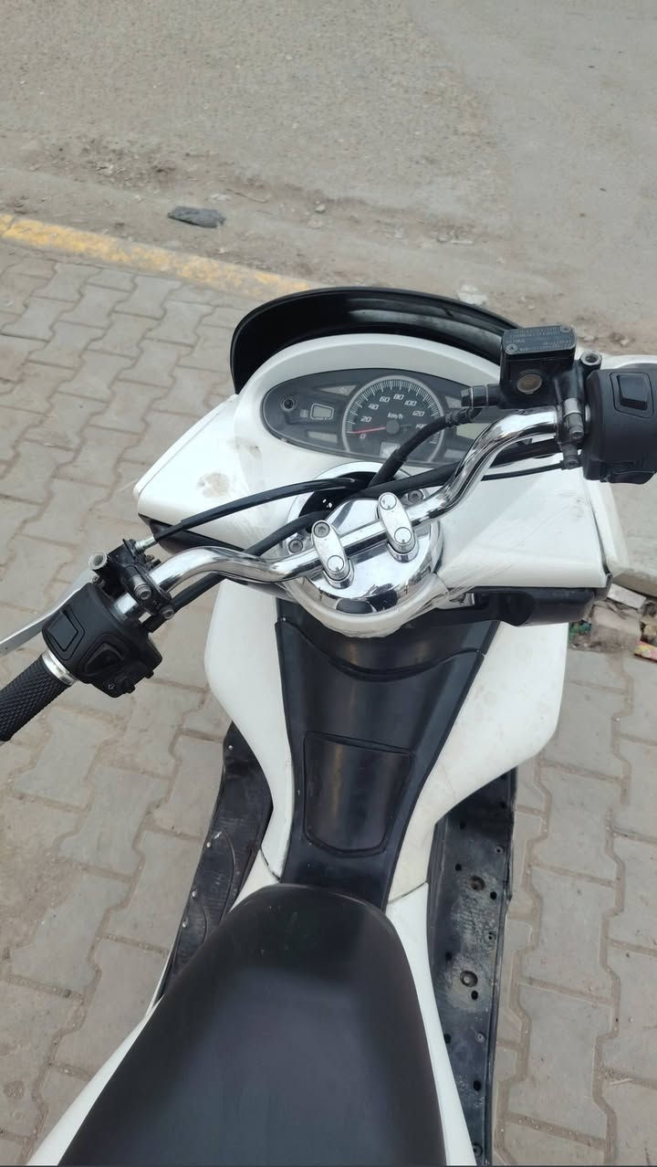 بي سي اكس الجيل لأول شغاله
بيه ملاحضات  نقص بس القبق مال دبه الامي لان جانت متروكه السعر  1100 وبيه مجال الشراي العنوان الشعب شارع الصحه *********** بس واتساب وهاذه رصيد واتساب ***********
