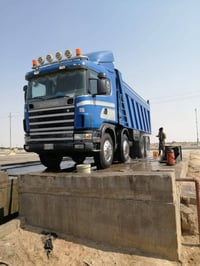 شاحنة للبيع • مع رقم