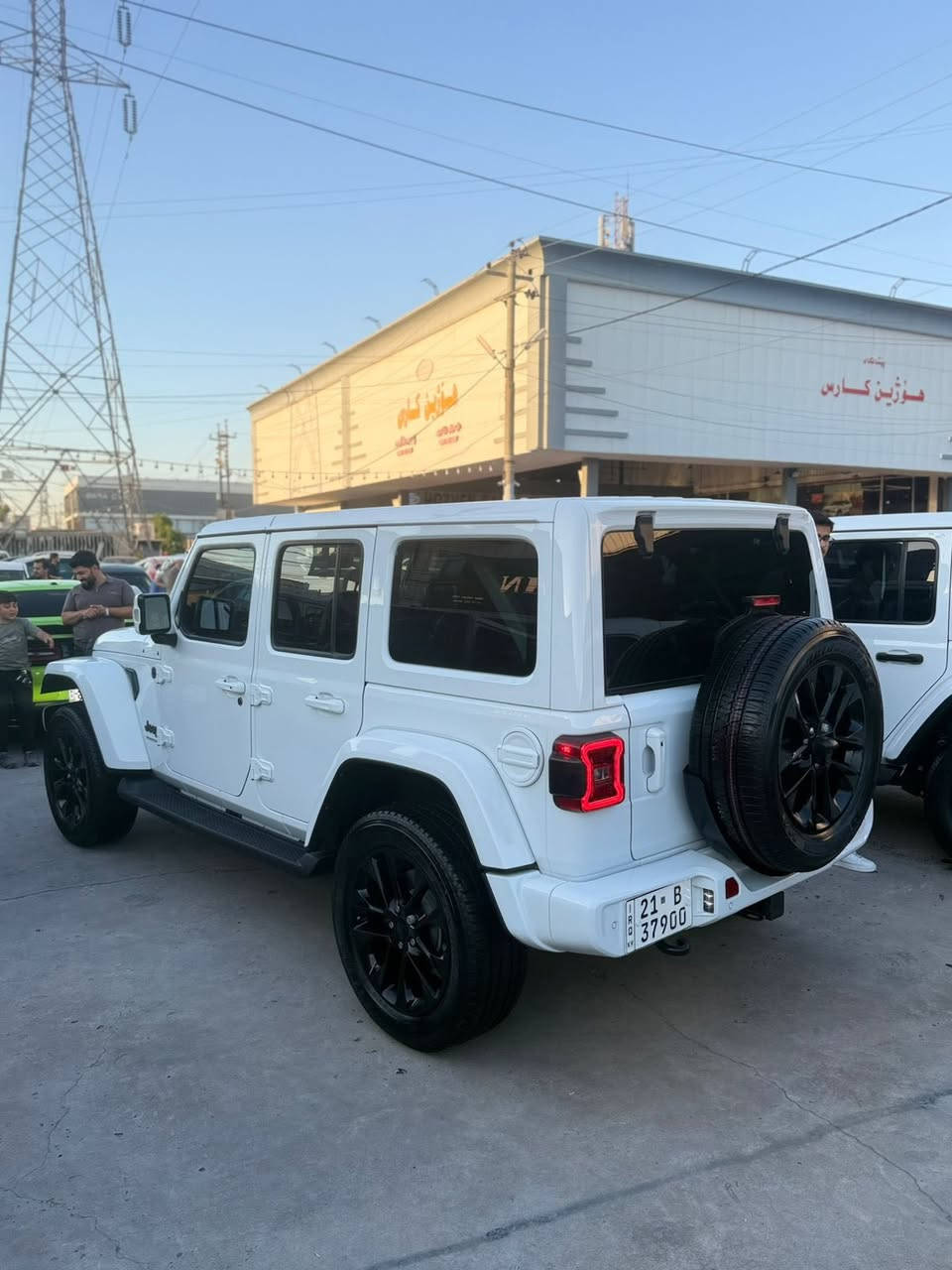 Jeep wrangler clin 19 mil 6سلندر
*********** 
سحر٣٧٧
