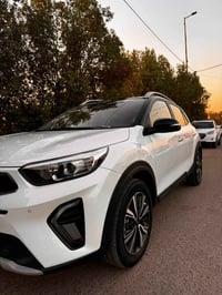 للبيع كيا KX1 موديل 2024 🤍 لون أبيض  🛣️ ممشى 30 ألف كم فقط  ✅ شاشة كار...