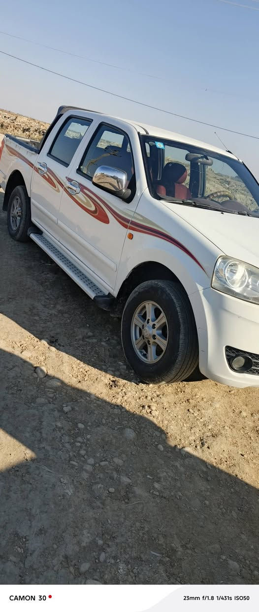 سياره بيكم كريت ويل موديل 18 رقم واسط انكليزي سنويه مجدده سنه 30 مكفوله من الظربه  والصبغ ومن لبارد محرك وكير واكسن وشاصي مكفولات سعر 100 ورقه وبيه مجال قليل حك جيه مكان كوت مركز محافظه ***********
