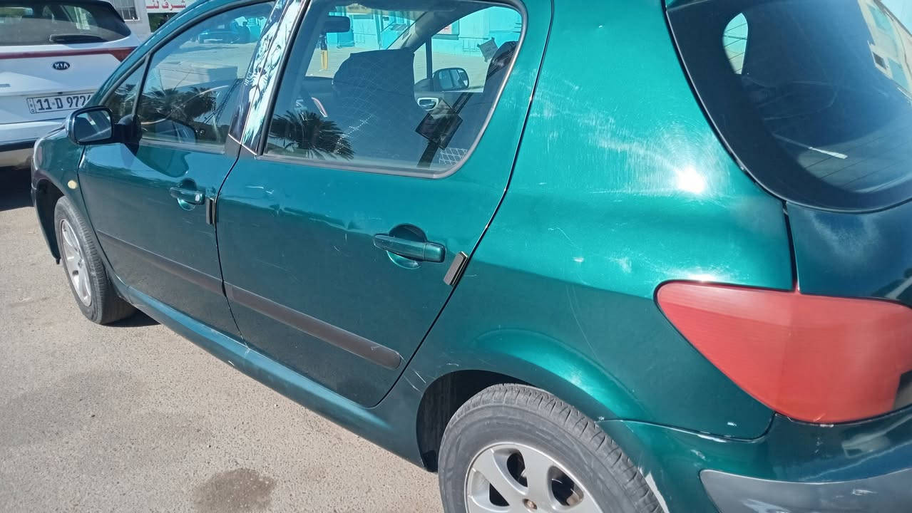 بيجو موديل 2004 307 ما بيها قطره صبغ بيها ضربه او طخه بالدوسه الجو وهذا الجراد الليىما ما بيها اي شيء السعر 56 بيها مجال بسيط جدا جير محرك تبريد خير من الله دواخل نظيفه


**إذا كنت صاحب هذا الإعلان وتريد حذفه لأي سبب، رجاءا أرسل رسالة إلى الدعم الفني**