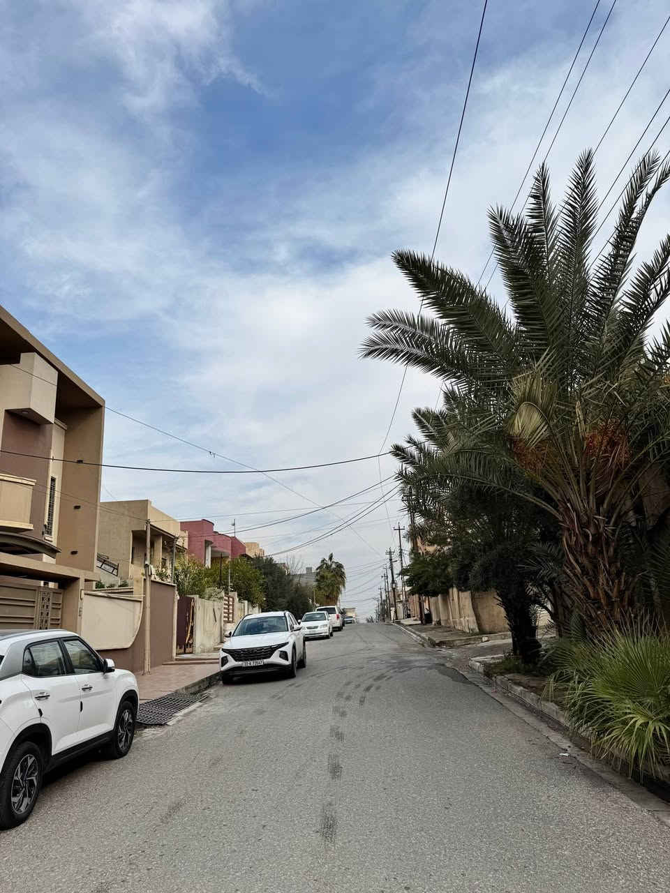 ارض للبيع
الموقع : حي الصديق الاولى
المساحة : 300 متر
الواجهة : 12 متر
الاتجاه : شروق تام
المكاتبة مع الشرعي 
شارع تبليط 12 متر
نستقبل عروضاتكم في اغلب مناطق الجانب الايسر
موقع المكتب : حي الصديق - شارع 20 - قرب شركة كار للجباية
لمعرفة كافة الاسعار يمكنكم الانضمام الى قناة التلكرام عبر الرابط ادناه : 

‏ https://t.me/PillarsRealEstate

للاستفسار الاتصال على الارقام
***********
***********
