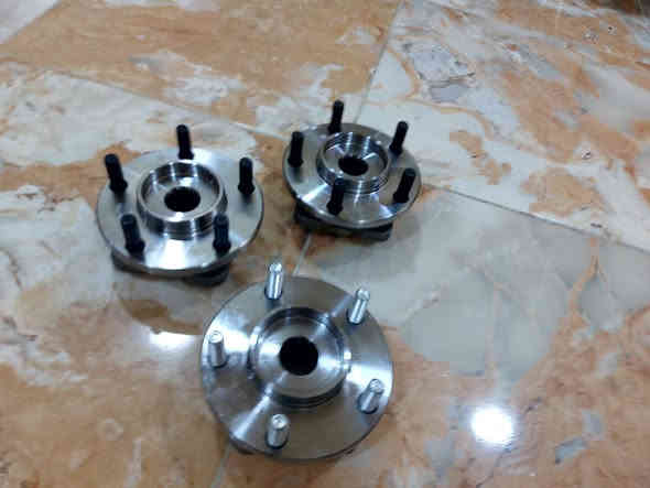 السلام عليكم.  بولبرن امامي لسيارات كلايزر7راكب وكرفان لموديلات 91_95& 96_2000& 2001_2007.  سعر الأصلي 55الف والتجاري 40الف كما يوجد توصيل لجميع محافظات العراق وتساب او اتصال ***********
