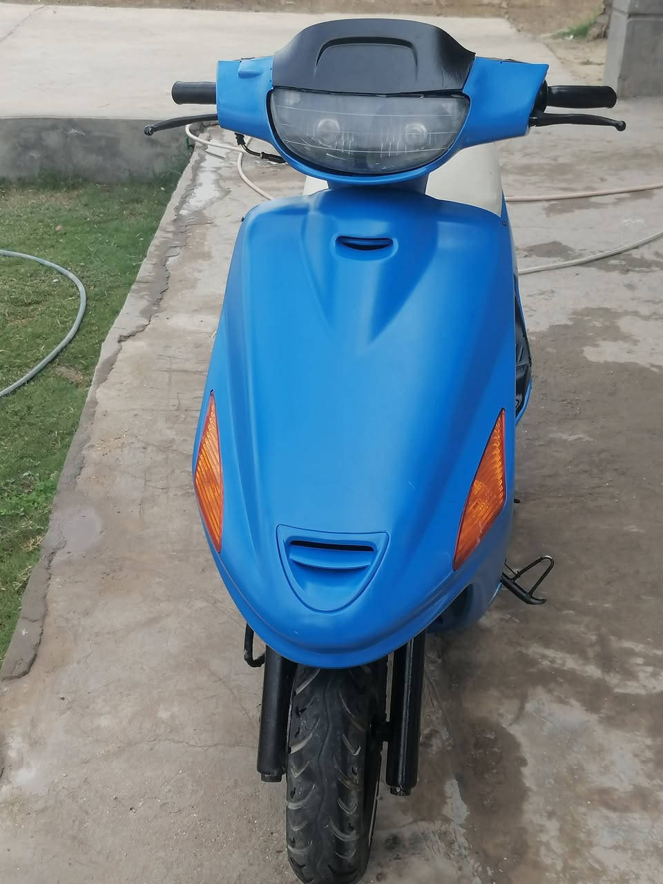 السلام عليكم شباب ( بيع مستعجل)   دراجه فراشه فحل كامله ماناقصه برغي  سلف هندر  مكينه خرسه لا تبخير ولا تنقيص ولا نضوح صافيه وتخبل شلعه ومعدل فول    ناعمه كلش، السعر 330 وبيه مجال (مستعجل عله)  بيعته المكان بابل القاسم رقم تلفون 📱 ***********
