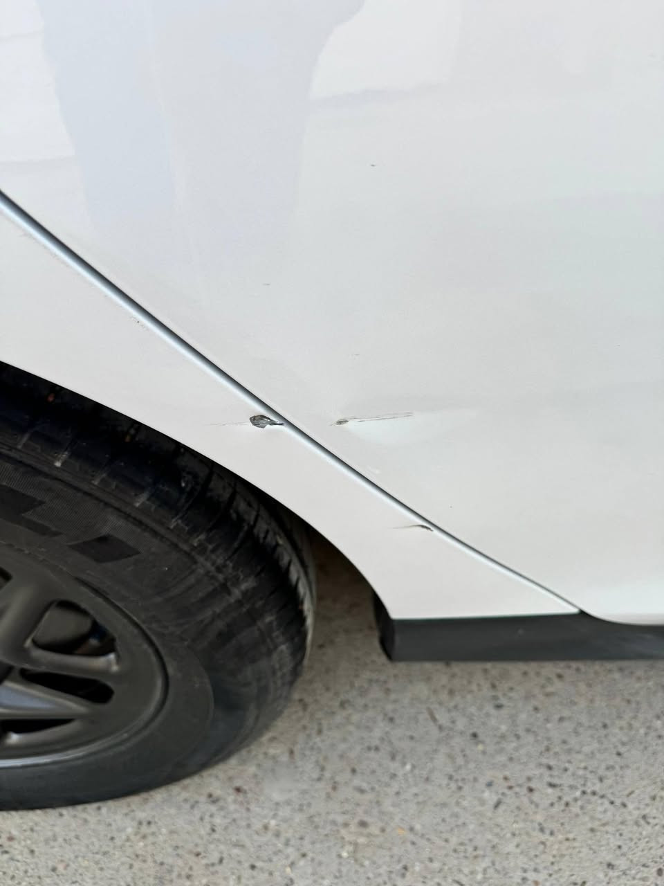 كن بلاس رقم كربلاء السعر ١٦٣٠٠
بيه طخات واضحه بصور العنوان بغداد الأمين ***********
