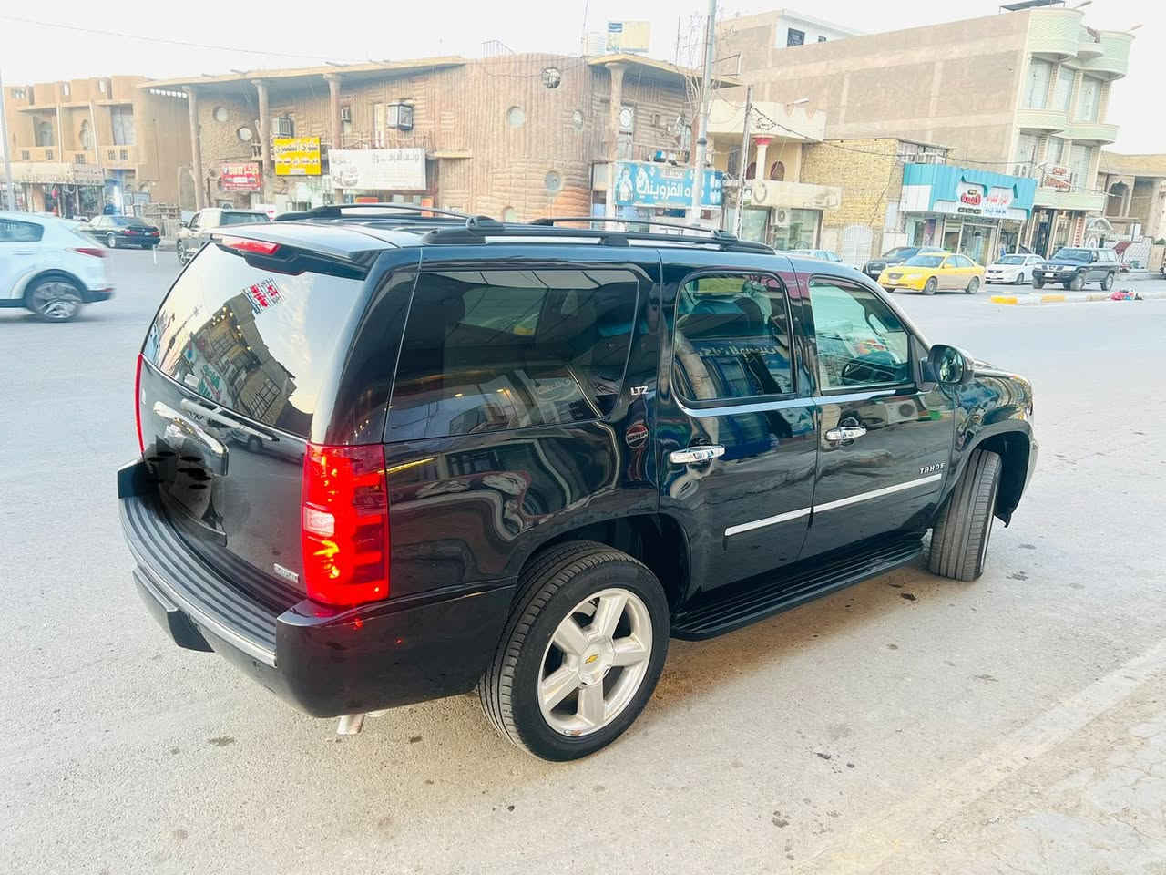 السلام عليكم تاهو 2010 ادوات ادوات ادوات كوم حديد سياره فول الفول عده الفتحه سياره كلش جديده بدون كص ولا ضربه داخل بيجي جنطه كهرباء كراسي كهرباء وبعد هواي موصفات حته دبلات خلفيه كهرباء تصعد
وتنزل كير مكينه حداده اكسل تبريد بل كارتون رقم الهاتف 
***********

مراوس بأصولي عادي اكمل فوكها شنو عندك نزل بالتعاليق
