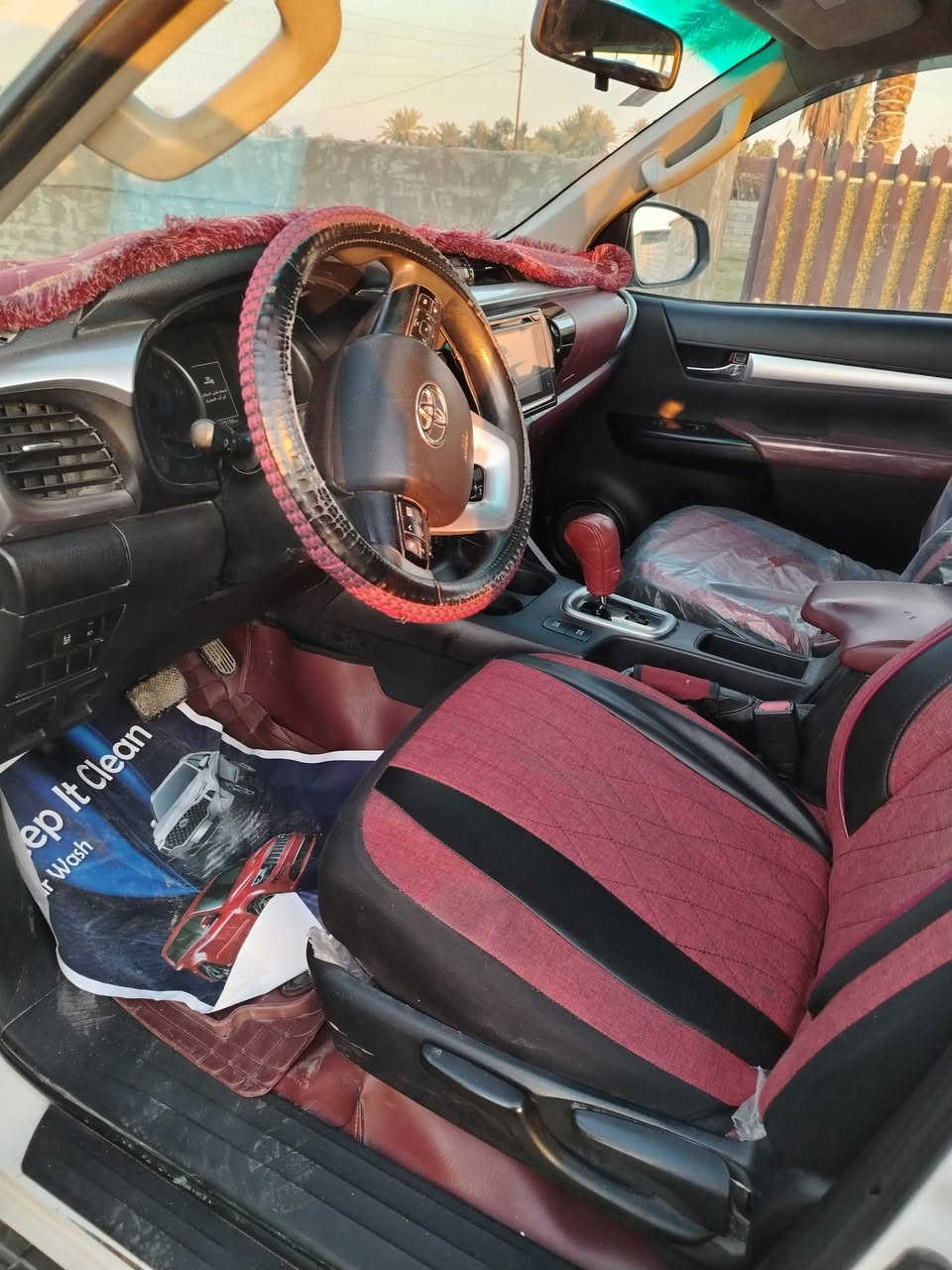 السلام عليكم ورحمة الله وبركاته بعد الرخصه من صاحب الكروب بيك اب فورويل موديل 2020سعودي السياره فول بصمه واشاير بالمري ومعروفه مواصفات السعودي بيهه بنيد وجاملغ امامي بدون داخل السياره رقم انكليزي كامله بسمسي تحويل ثاني يوم السعر المطلوب 250  اليحب يتصل هذه رقمي ***********
