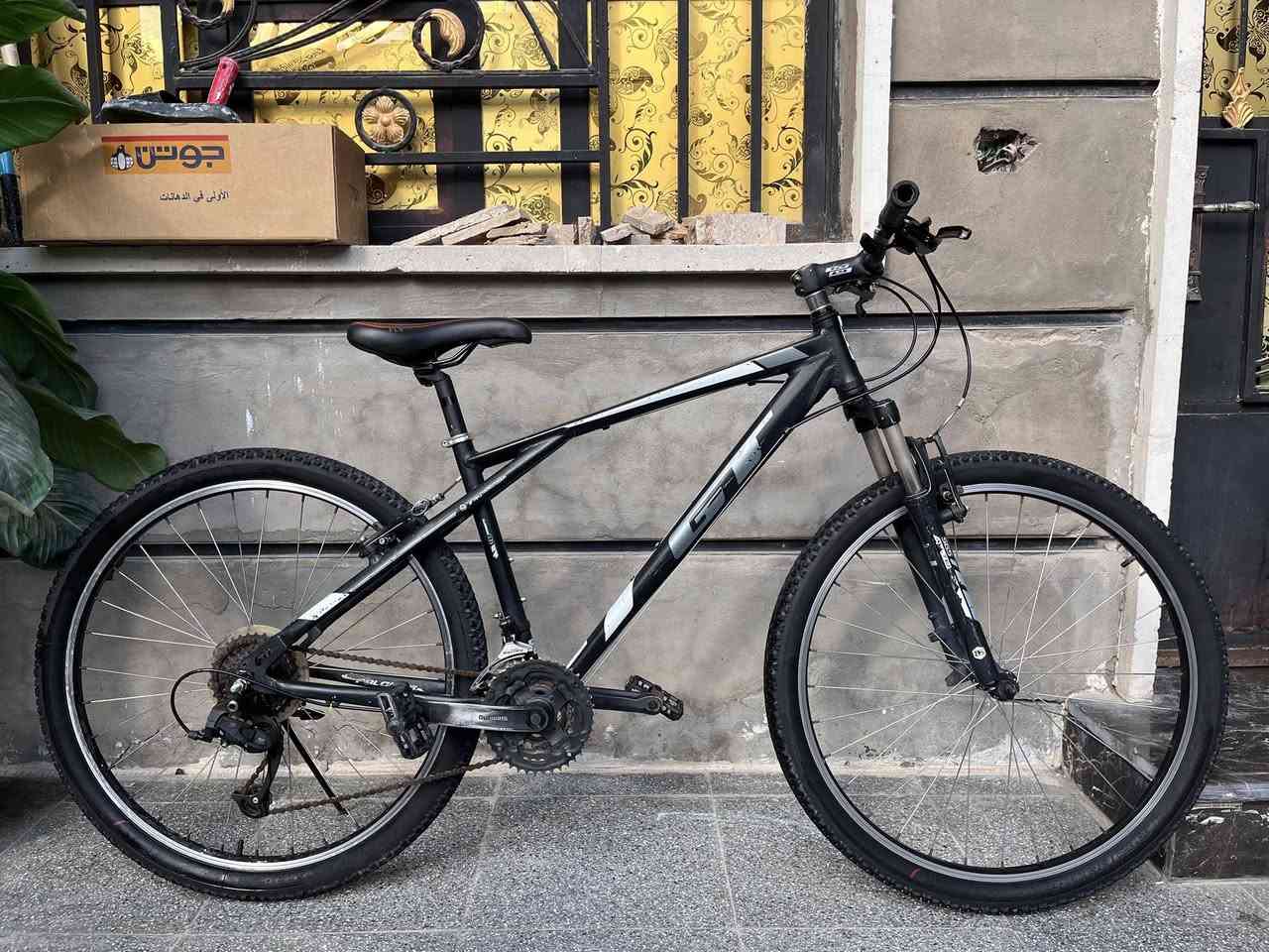 بايك جبلي
ماركة GT الامريكيه🇺🇸
البايك كامل من كل شي 
حجم 28
السعر 200 الف بي مجال
مكاني بغداد مدينة الصدر
واتساب ***********
