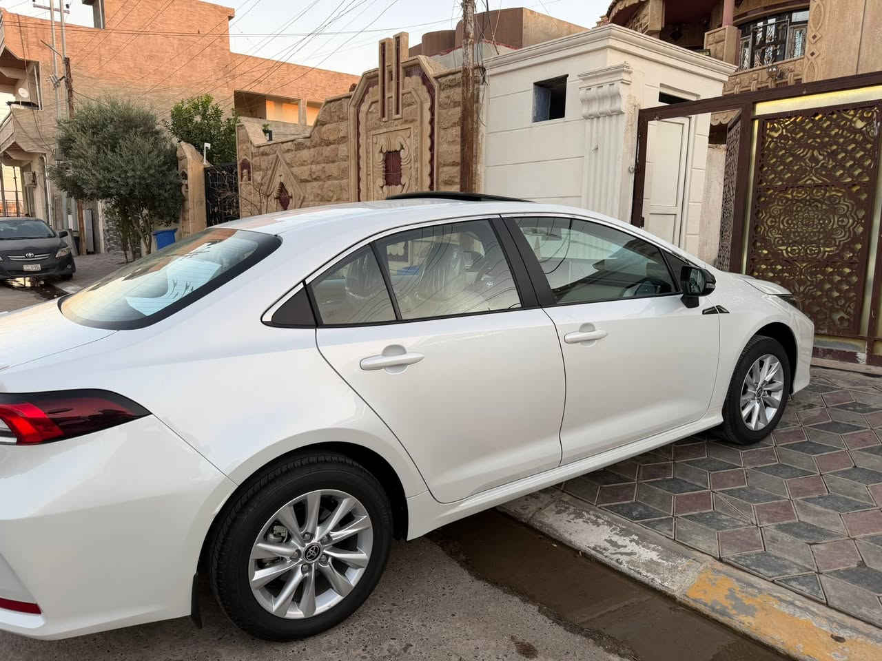 كورلا للبيع موديل٢٥واحد على واحد ماشية ٧الاف٠ الرقم ***********

