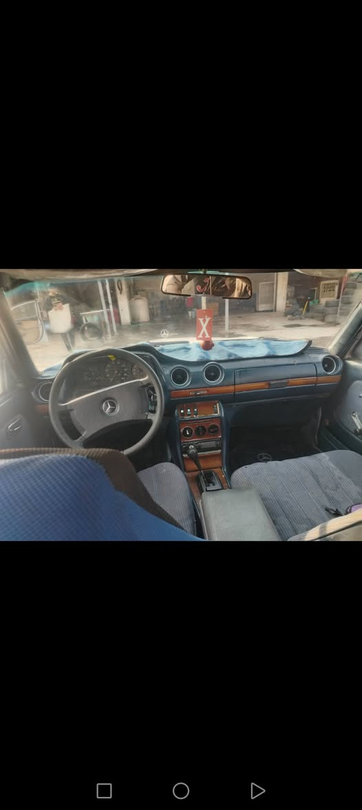 السلام عليكم لبيع مارسدس ابو جحيل مكين وكير حدادي تخم تاير كهربائيّ تبريد ثلج تخم  سيار جاهز وخير من الله حلين سلفه عاطل بيه مكين وكير بطه سعر ١٣
مكان سيار كربلاء 
***********
