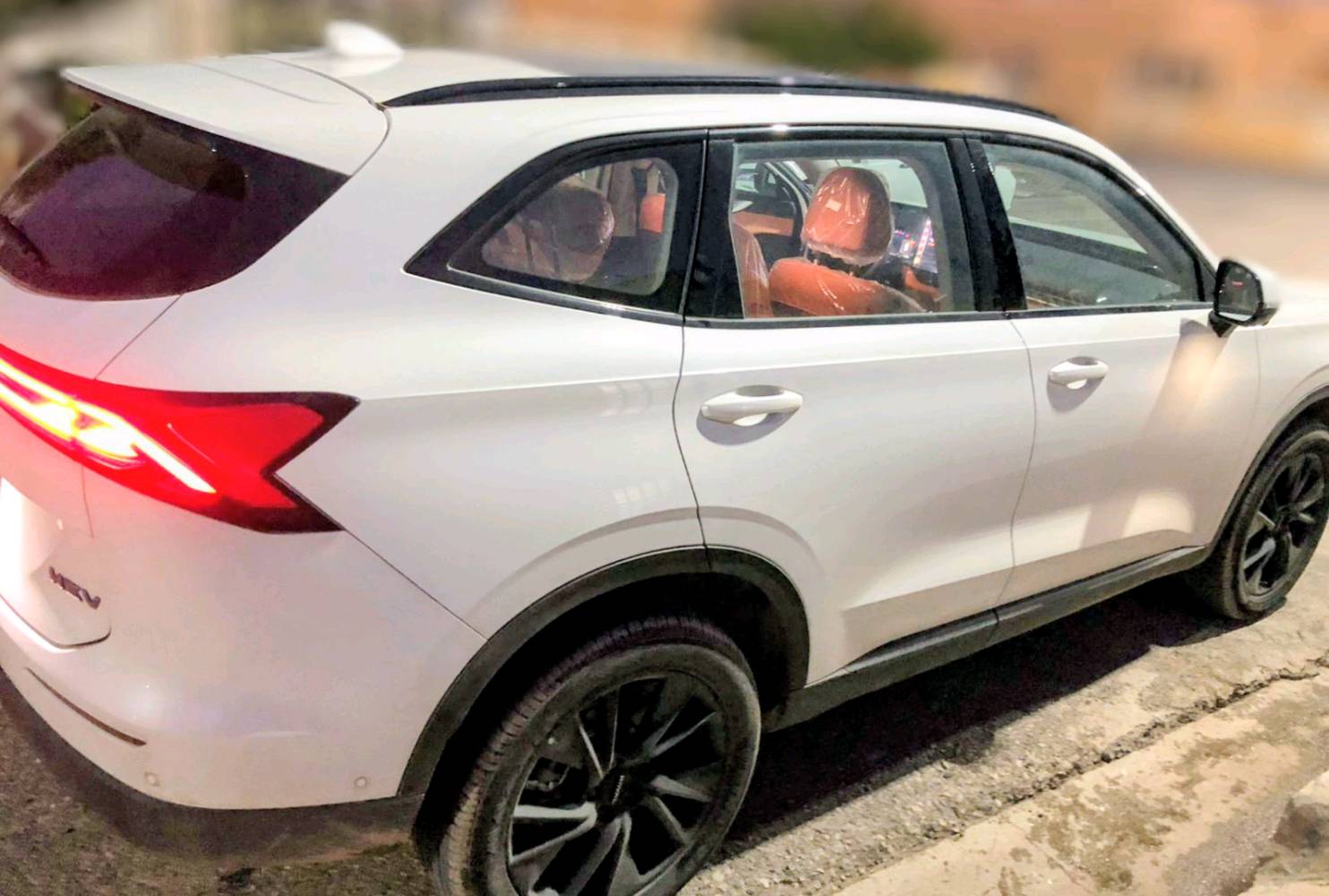 هفالh6 HEV 2026 Full 
ماشية 1500
المكان اربيل
ضمان الشركة ( البطارية والمحرك 7 سنوات ) مع خدمة الصيانة الدورية لمدة سنتين