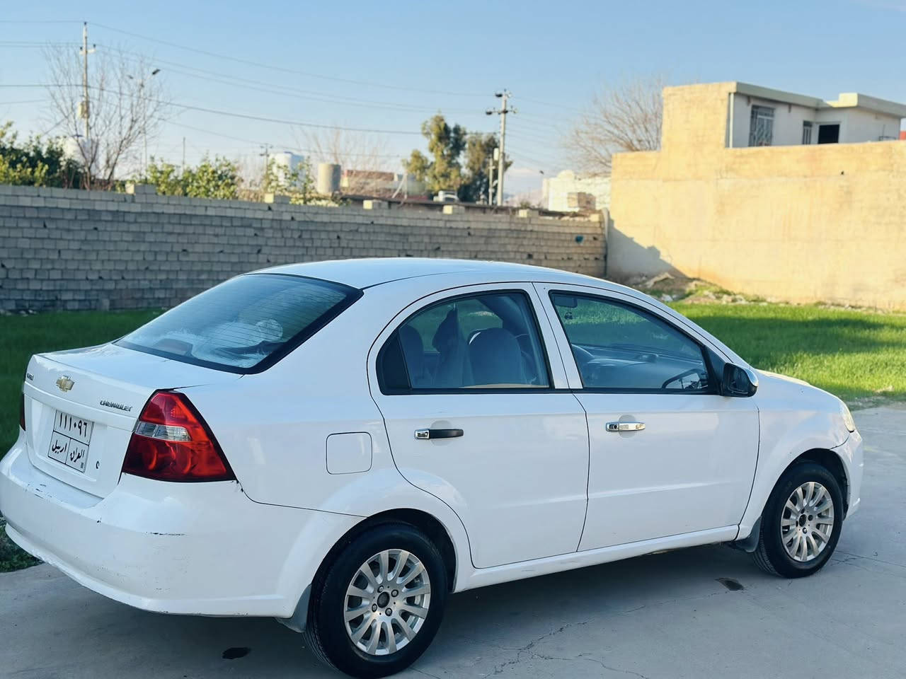 ئڤیۆ ٢٠٠٨
سەیارەیەکی بێکێشە ماڵی دۆستە گێڕو مەکینە بەشرت جوار تای نوێ گێڕ عادی 
٣ پارجەی بۆیاخە بێ ناو گرتن 
تەحویلو غرامە بەشەرت 
$٥٤ کەمێک مەجال 
***********
***********
