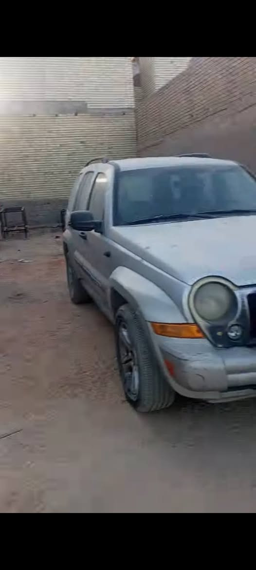 لبرتي موديل 2007.
لوحات جديدة سنويه جديدة 
عنوان كربلاء قرب سيطرة الابراهيميه 
***********
سعر 55 ورقة
