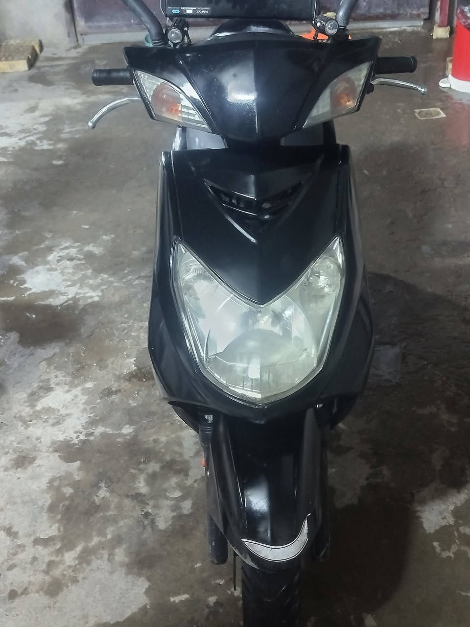 سكنز فحل ياباني نوزل ماشيهه 20 الف كفرات بلادي مكينة ممفتوحة  دراجة بعدهه رمبه وبيهه سماعات سعر 900وبيهه مجال  مكاني حي اور  رقمي ***********
