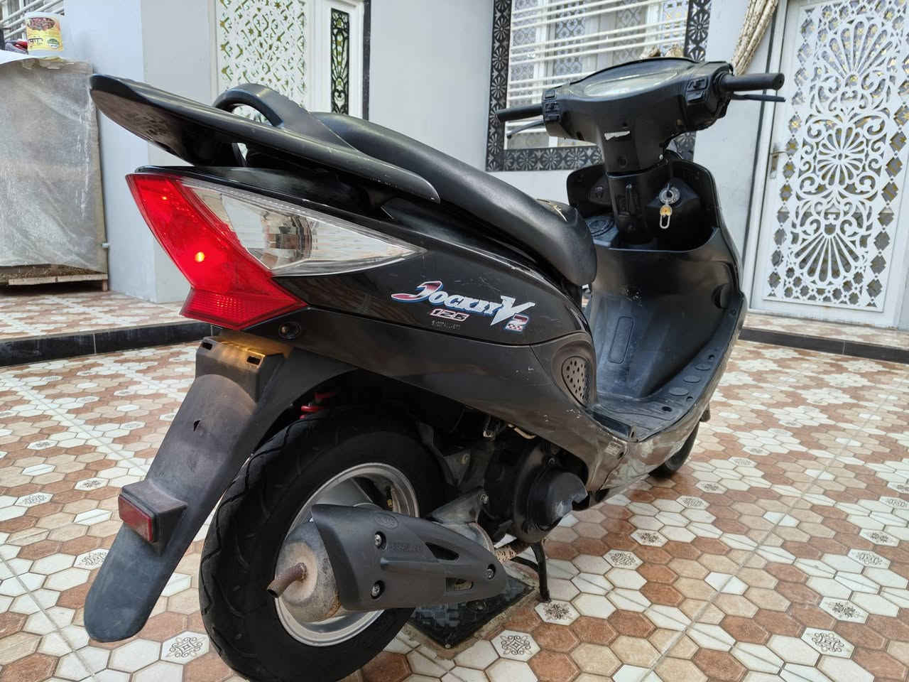 سلام عليكم
دراجة كامكو للبيع فول شلعه ومعدل 
السعر 600 المكان نجف أبو صخير 
***********
