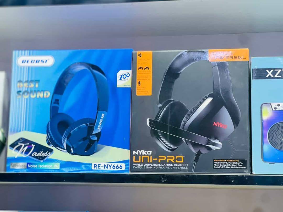 اكسسوارات كيبلات شواحن ، بأسعار مميزه جدا ومناسبه .
___________________________
العنوان - الديوانية - البدير- قرب السوق المسگف - مجاور جملة حجي فاهم 

*********** محمد ال حسب 
*********** محمد ال حسب 
*********** عقيل ال فرج
