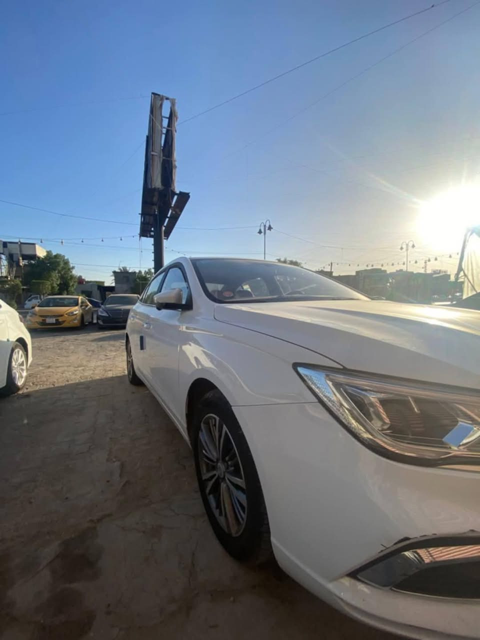 بيع او مراوس 
MG5 فول         
سلايد 
بصمه 
كشنات جلد كهرباء 
داخل بيجي واسود 
هاند بريك بصمه 
تحكمات ستيرن اربع جهات 
محرك 1500 
ماشية 43000
مخارج usd وكار بلي ومخرج كامرة داشاكام 
كامرات 360 محيطية 

مكاني الاعظمية / ***********
السعر 110 بغداد, العراق

