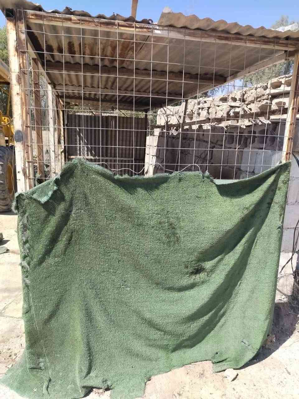 للبيع السعر ١٢٥
***********
