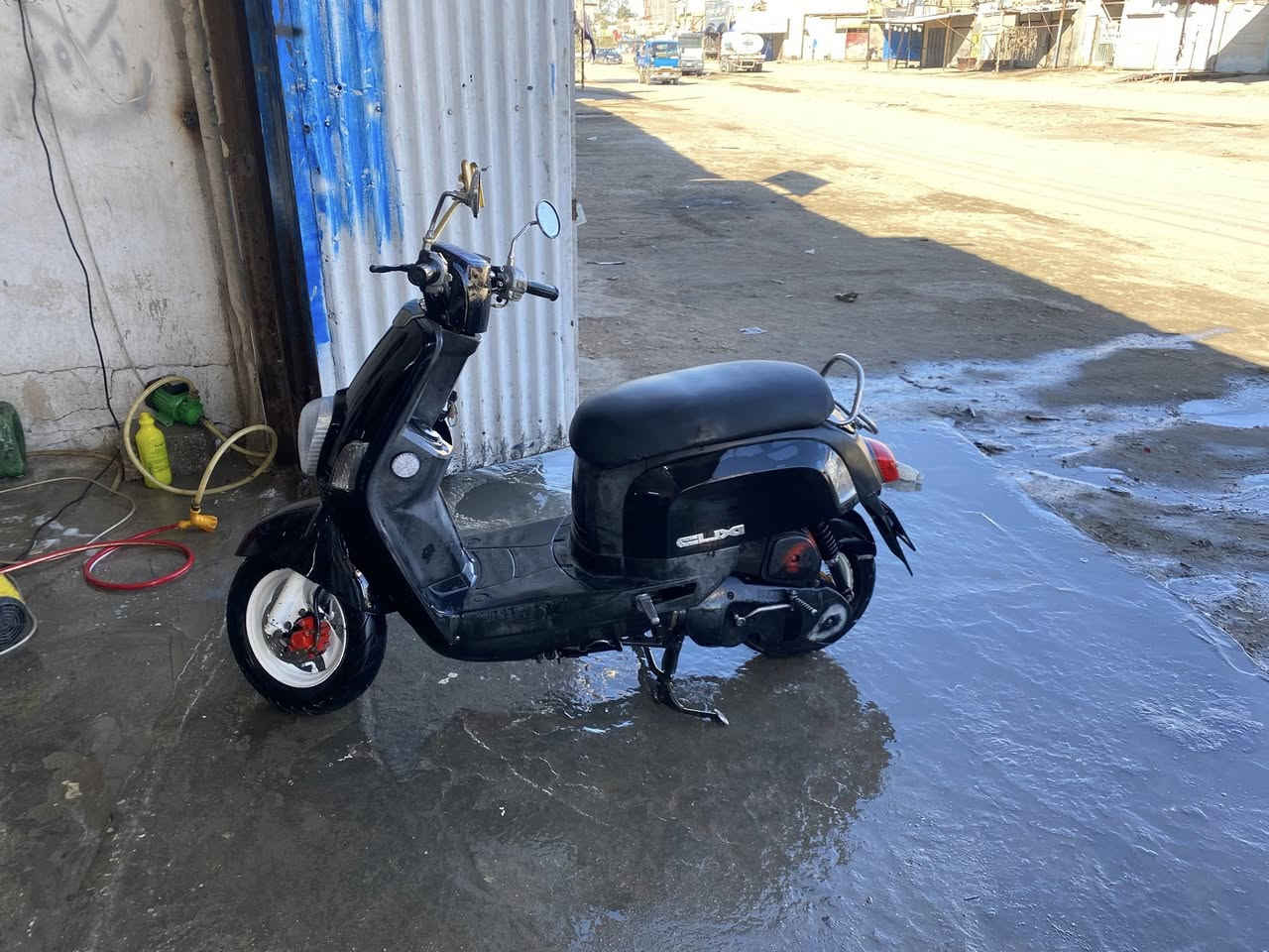 السلام عليكم بوليسي جاهزه من كلشي كلهه شغاله تجي تفحص جيب وياك فيتر يفحصهه الدراجه٧٠٠وبيهه مجال مكاني كربلاء ***********
