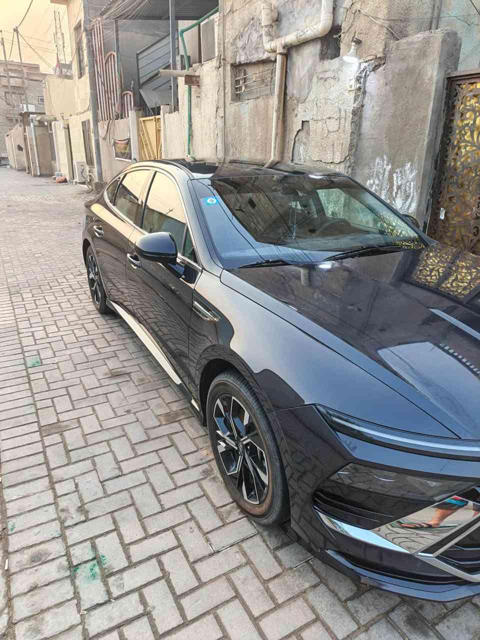 سوناته 2024 وارد امريكي حادث جامل وبنيد وعرضانيه مبدله رقم بصره حره بسمي 
سياره حداده ومكينه وتبريد كفاله وتخم تاير جديد 
مواصفات فول عدا الفتحه 
اللون نيلي 
سعرهه 188 وبيهه مجال للشراي بيع أو مراوس
*********** البصرة, العراق
