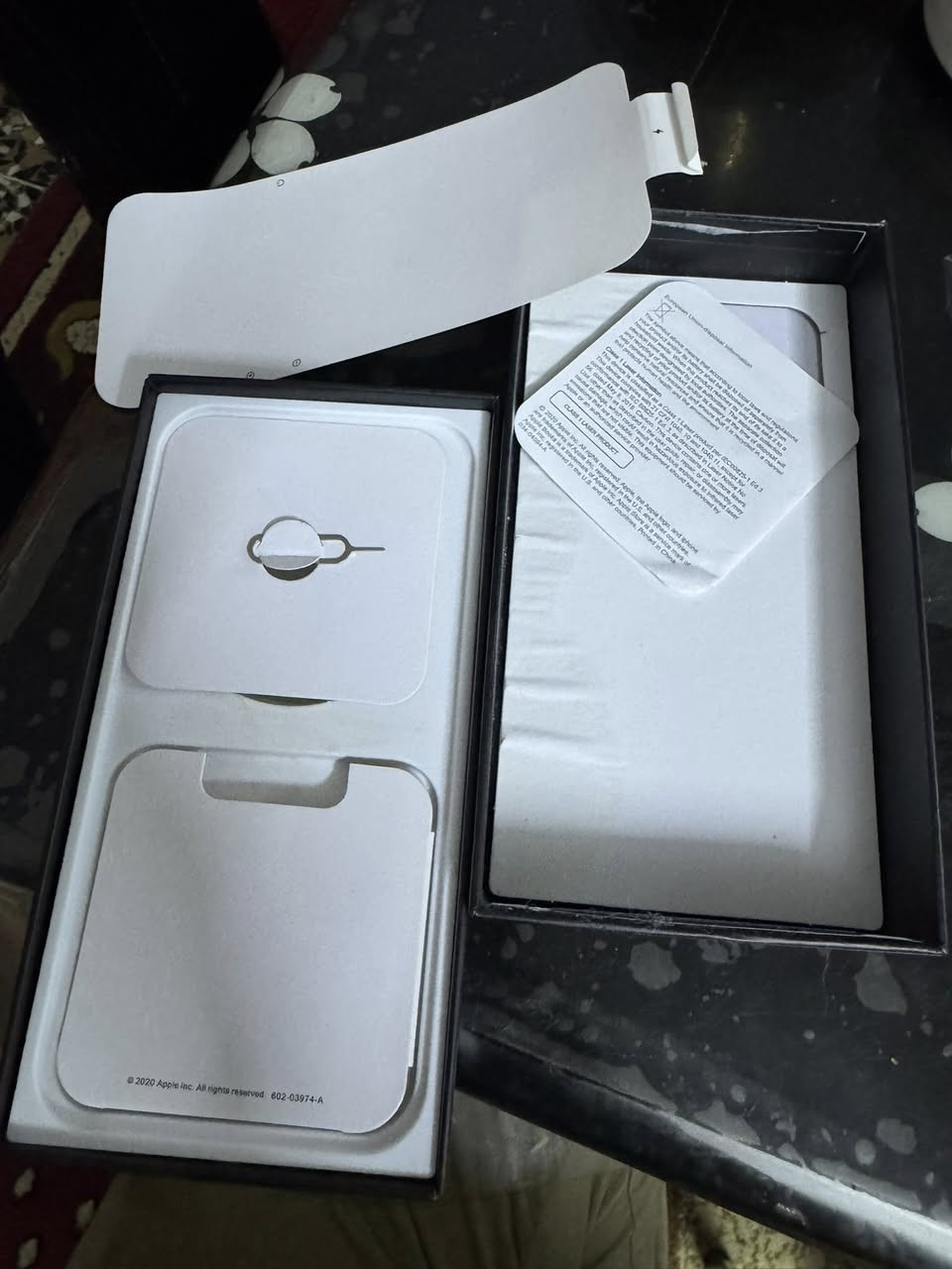 سلام عليكم ايفون 13 برو ماكس نضافه 100 بل ميه بطاريته ٨٠ مشتري بيدي مامفتوح مامبدل بي شي ابد السعر 700 مكاني شهداء العبيدي
***********
