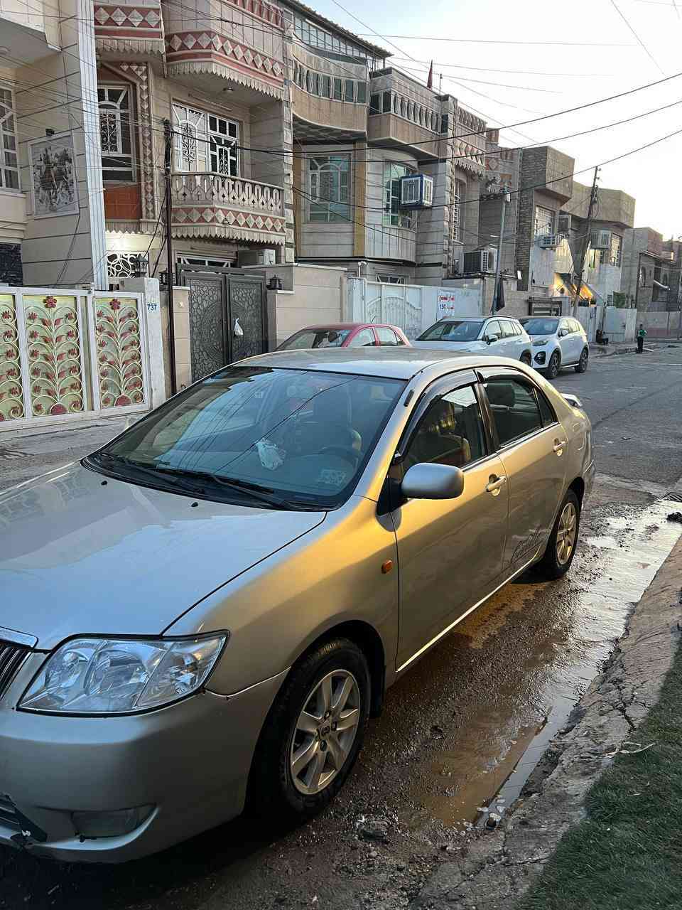 السلام عليكم
كورلا بيكاجو 2006 رقم بغداد
محرك 1800
مصبوغه عام وبيها بارد بل جاملغ الخلفي
بيها شاشه وكامره خلفيه سياره نضيفه
رايدها ب72وبيها مجال بسيط مكان السياره بغداد حي اور 
***********
