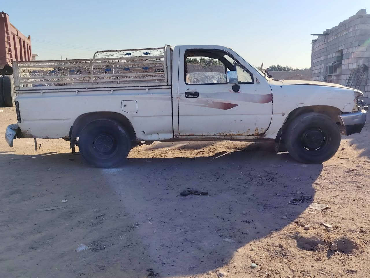 سلام عليكم سياره للبيع موديل 91 شاصي مكفول رقم مثنه تفاصيل نتصل *********** مكان بصره سعر 29 وبيه مجال
