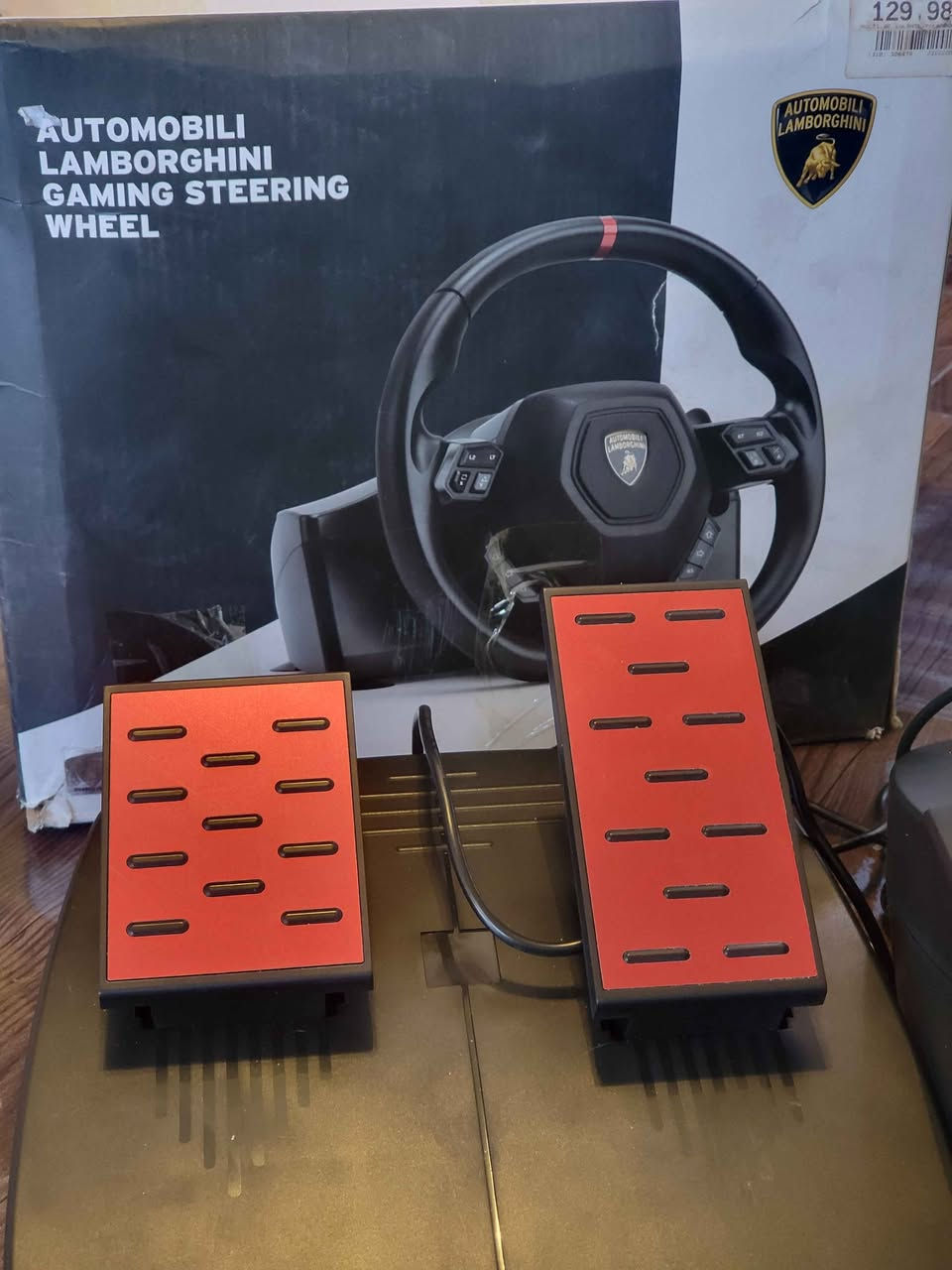 دركسون للبيع ماركه Lamborghini جديد لوك ممستخدم بس فحص وياه طاكل ملحقاته يرهم للبلي 4 والحاسبه 
السعر 75 وبيه مجال 
*********** بغداد, العراق
