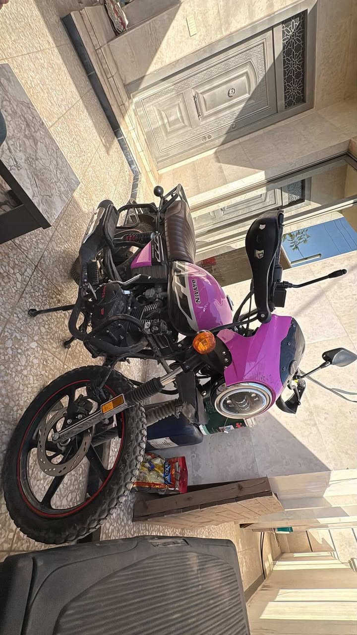 السلام عليكم دراجه موديل 23 مقبوله كفاله عامه بها بس نعمه دبلات وشام اللغم رقطه ما كامله ثاني يوم احول باسمك العنوان ديالى جريده الشط***********
