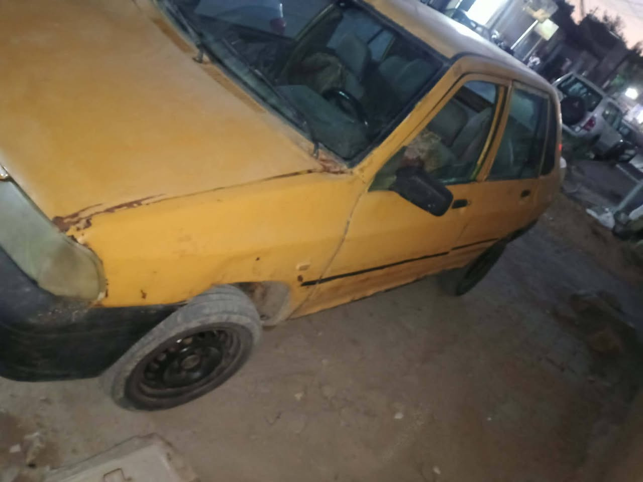 السلام عليكم البيع سايبه موديل 9رقم ال مثنى ألماني مكينه وكير جدد تخم تاير جديد كهربائيات شغاله السعر 8ورقات وبيه مجال الشراي العنوان كربلاء الاتصال على الرقم الموجود مستعجل عل بيع ***********
