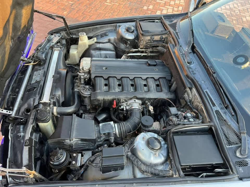 BMWللبيع 525اصل
موديل 1992

بدون صبغ عام 

بدون حادث 

شرط كلشي بالسيارة بلادي 

باتري جديد بالكارتون 

محرك جديد مال حاوية 

صدر امامي خلفي كلة جديد بشرط اكبر طسة ماتحس بيها 

نوزلات وبلكات ومجاول كلة. جديد بشرط 

ويل شمس جديد مال الشركة 

كهربائيات ابلادي 

تبريد شغال مثل الثلج 

تدفئة شغالة

شاشة اندروايد اخر اصدار

كاميرافول HDوتحيد أشخاص وسيارات 

رادار خلفي وحساس 

اربع جامات كهرباء 

داخل صاج 

كشانة جلد كهرباء 

ارظية مغلفة جلد بالكامل 

السيارة شرط بدون قطرة خياس 

فقط صبغ قطعتين

رقم دولي الجديد صلاح الدين

هزة جديدة 

بسمي تحويل ثاني يوم

محرك السيارة مسكر عدل المرغوب 

مكان السيارة صلاح الدين 

كلشي اكو بالسوگ حتا ب20 ورقة  

 ***********

سيارة مال جناي الله شاهد تخبل.      مرواس بكامري
