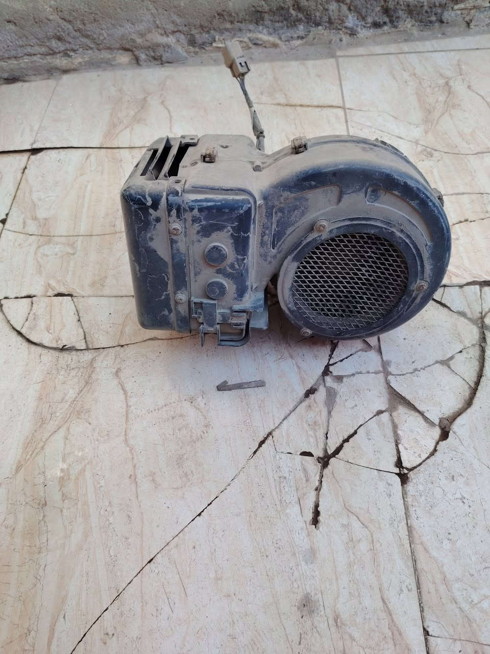 كبات سياحي للبيع     السعر 60 الف قفل       تدفئه  عدد1  سعر 30            مكاني ديوانية ***********
