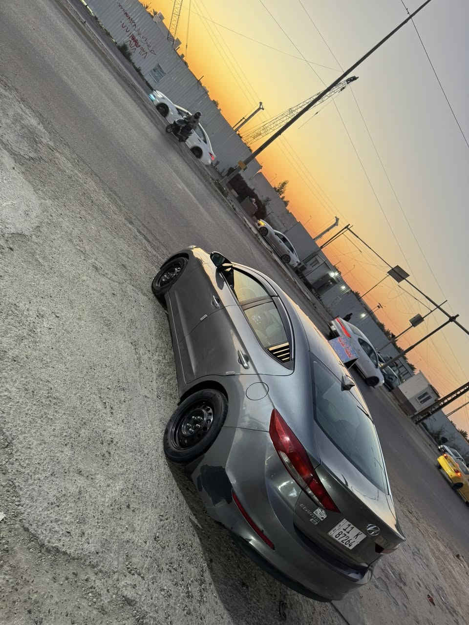 السلام عليكم النترا 17بيه 4قطع صبغ حادثه مال امريكه بنيد والجوملغ او حافت الغد شي كلش بصيط مكينه كير تبريد كلى تمام صدر جديد سنويه ورقم جديدبغداد نص فول السعر 107وبيه مجال مكانه بغداد حي الجهاد اتصل ***********
