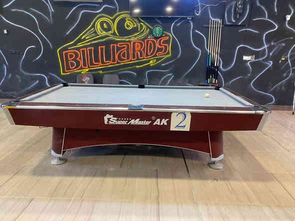 ميز سوبر ماستر AKعدد 2 سعر الواحد 9 ورقات وبيه مجال بسيط جدد ما خاذهن  نقل عليك  لتواصل ***********
