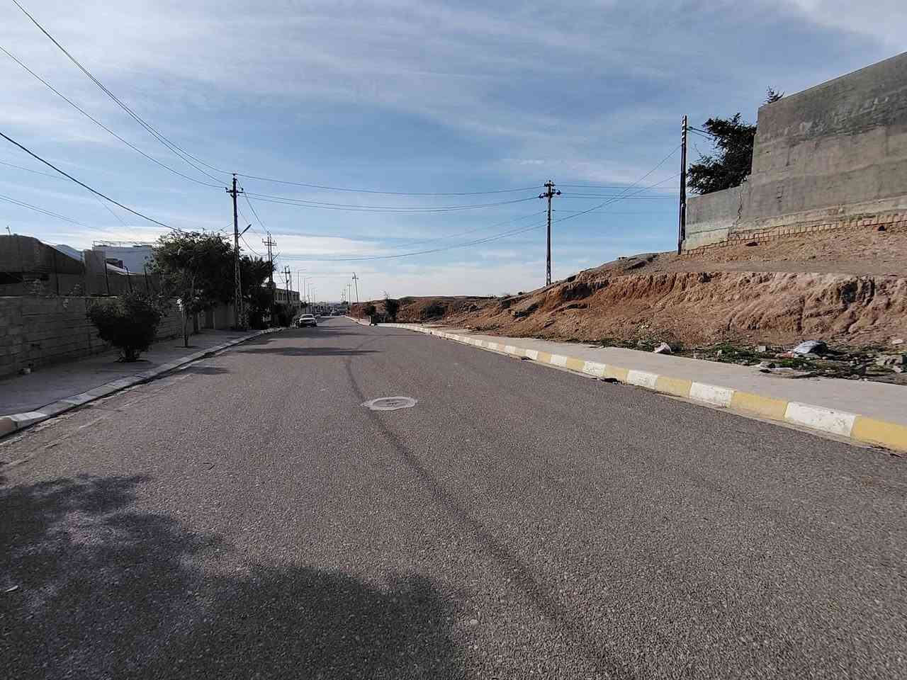 #ماشاء_الله_تبارك_الرحمن
بسم الله الرحمن الرحيم
السلام عليكم ورحمة الله وبركاته
يعلن مكتب علي الصميدعي للاستثمار العقاري
عن توفر قطعة ارض للبيع #طابو_صرف المساحة ٦٠٠ متر مربع العرض ١٥ متر الطول ٤٠ متر الموقع حي السلام قرب قرب مدرسة الارتقاء ومدرسة هورمان المنطقة تحتوي على كافة الخدمات ماء اسالة كهرباء تبليط اناره مجاري مدارس
٠٠٠٠ للاستفسار عن السعر وباقي التفاصيل الاتصال على الارقام التالية او مراسلة الصفحة :
📞 *********** متوفر واتس اب
📞 *********** متوفر واتس اب
او زيارة مكتب علي الصميدعي للعقار الكائن في ديالى ٠ جلولاء ٠ حي الشهداء ٠ مقابل اتحاد شباب جلولاء ٠ ودائرة التقاعد ٠
