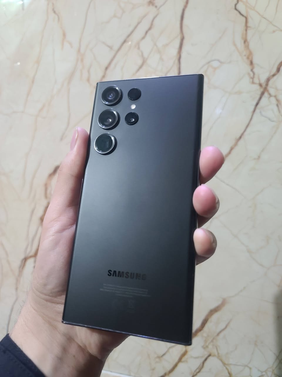 سامسونك S23 ULTRA شرق اوسط
ذاكره 256

الرام 12

نضافه 95٪

الجهاز فقط بي رمشه خفيفه كلش بالشاشه ما تبين

مكاني بغداد الشعله الرحمانيه
السعر 450 الف
***********
