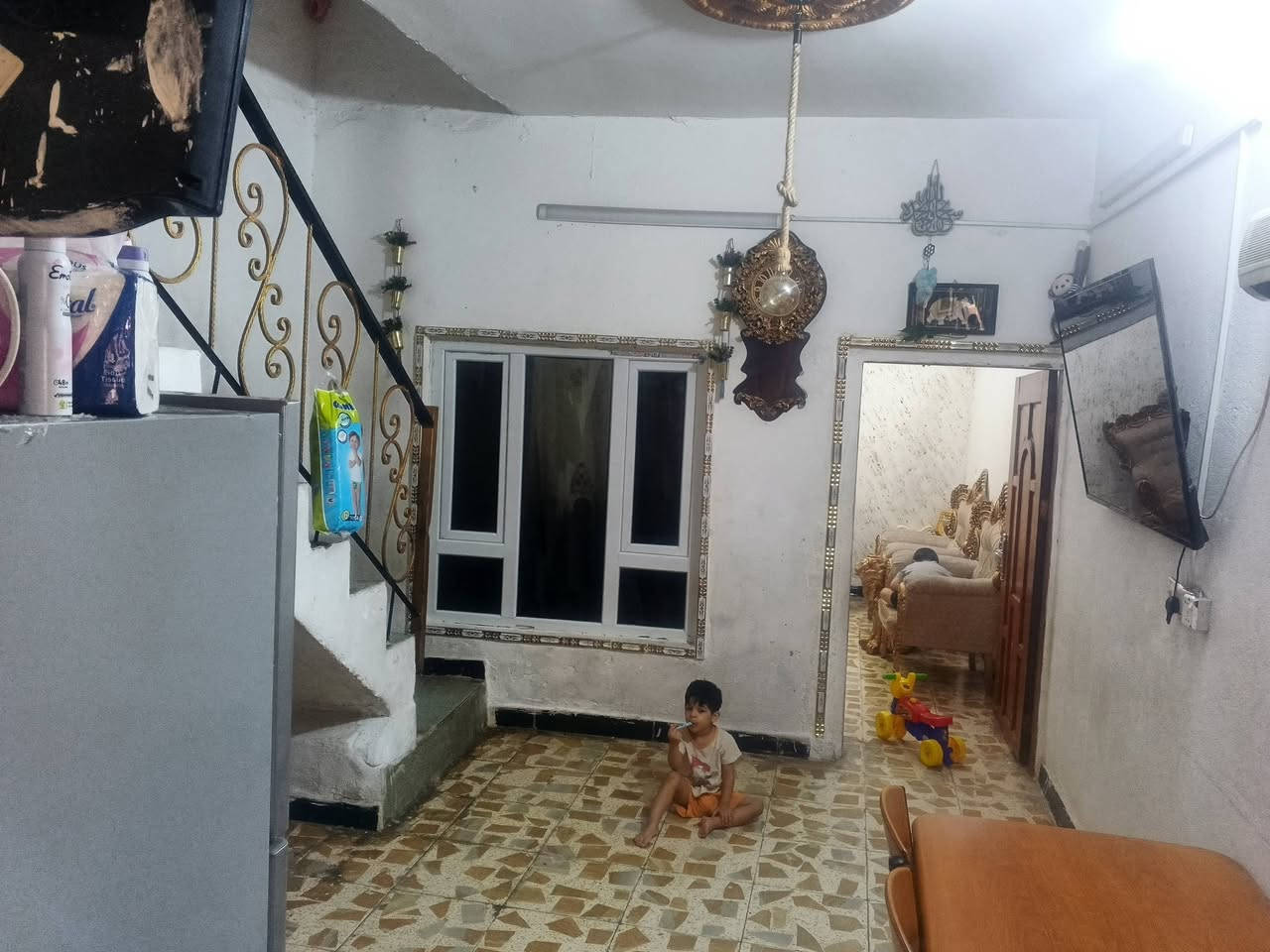 مشتمل طابقين للبيع قرب مجمع حيفا السكني للبيع م 62 السعر 160الاستفسار اكثر يرجى الاتصال بالرقم ***********
