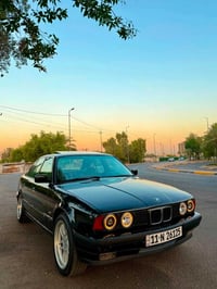 بيئم BMW موديل 1991 اصل  مكينه 28 دبل فانوص  سياره جاهزه مبيه نقص فقط ...