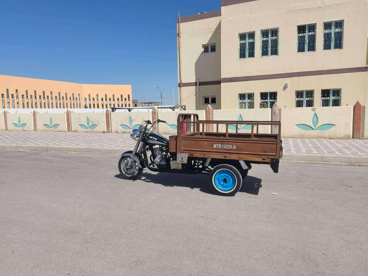 سلام عليكم ستوته للبيع2020وراق صولي ستوته مكفولة كفاله عامه محرك مامفتوح تعمير 25 ستوته مال جني السعر مناسب الشراي يتصل وبي خير ويدلل *********** بيع مستعجل
