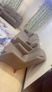 طقم ١٠ مقاعد • مخزن وسرير • بلديات شارع 30