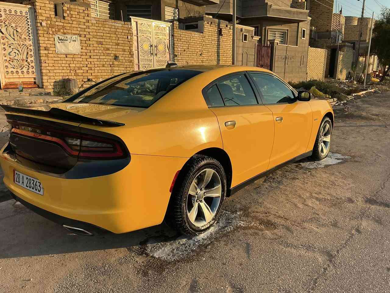 شارجر 2016 اصل مكفوله من الضربه و التبديل و سوناره مرفوق بل صور سياره جاهزه و بـ اسمي مصفره هيئه و المرور سياره نضيفه 
خطه شطره كربلاء
سعره 210 
رقم الهاتف ***********
